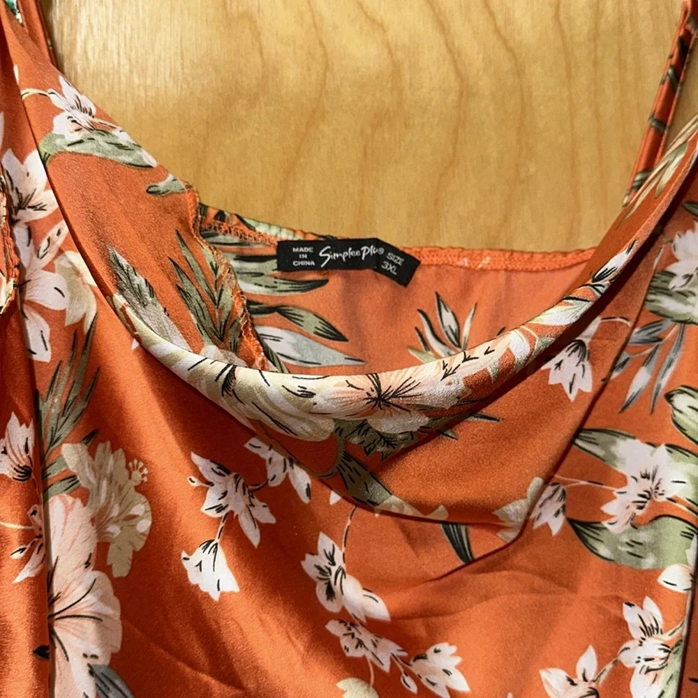 Summer dresses - Picture 3 of 6